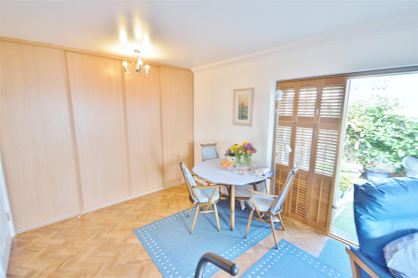 Marine Parade East, ClactonOnSea Sheen's